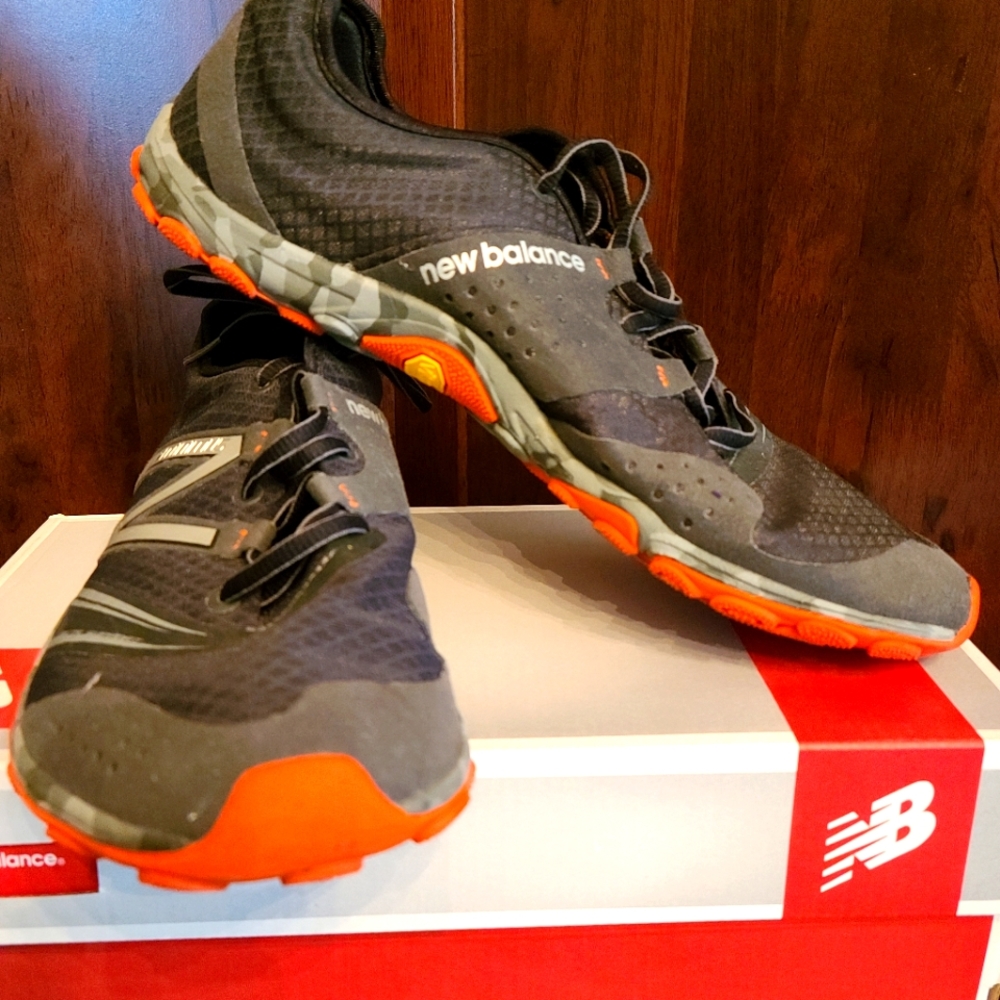 Mens running shoe